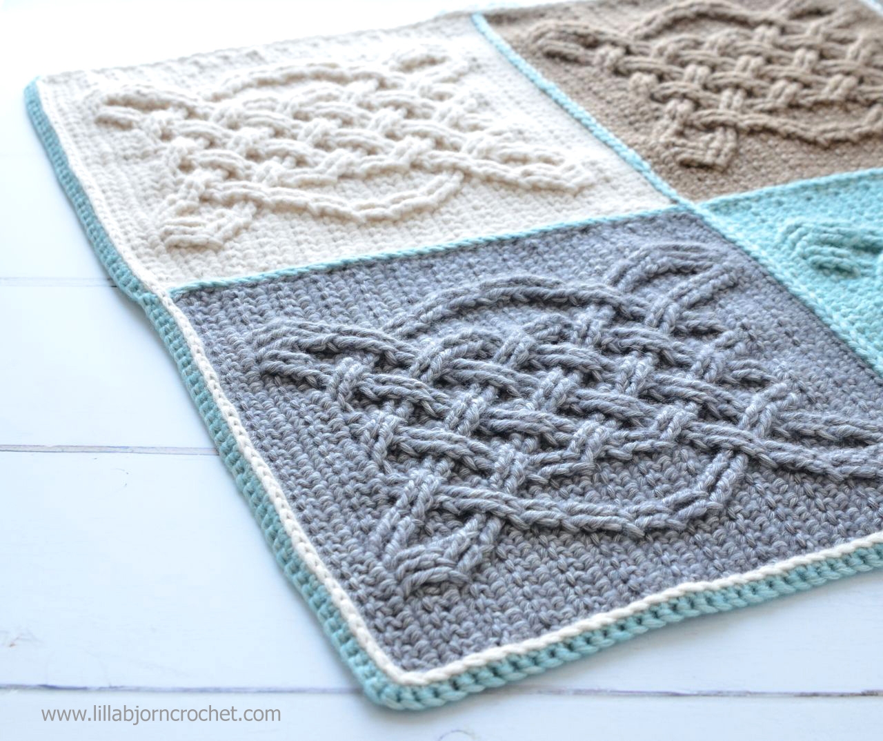 Free Printable Celtic Tiles Blanket Pattern