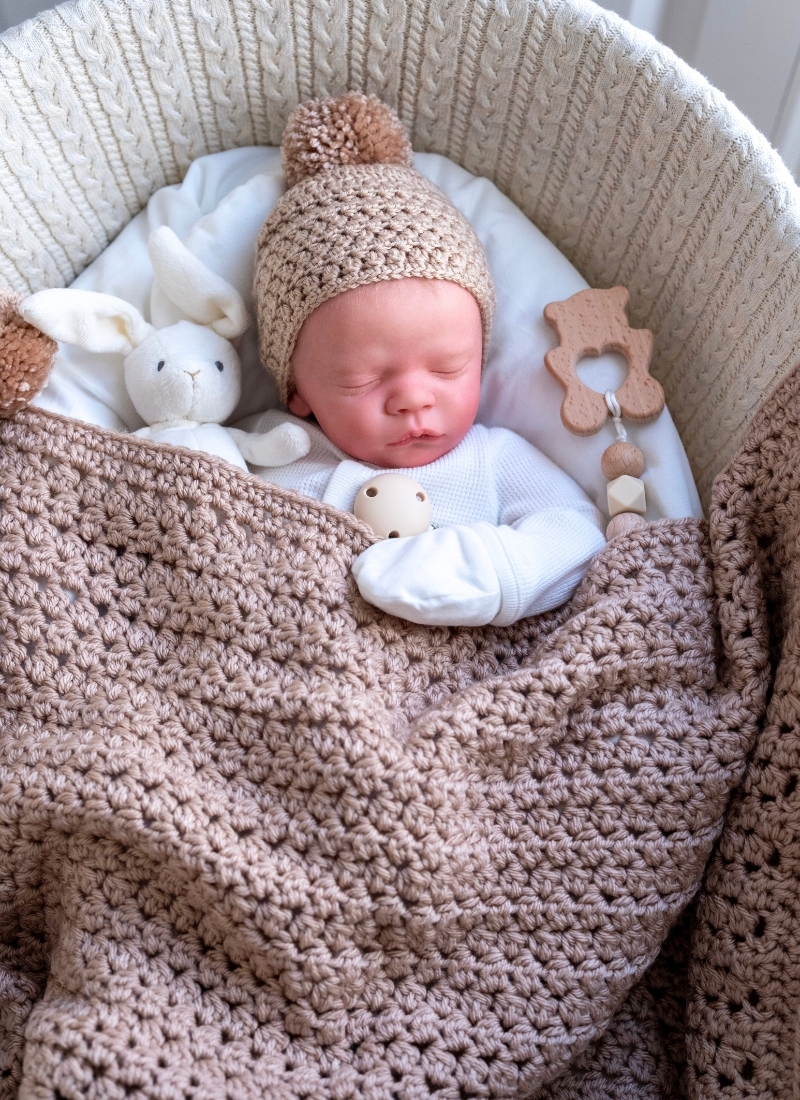 Crochet An Easy Baby Blanket Free Pattern Maisie And Ruth